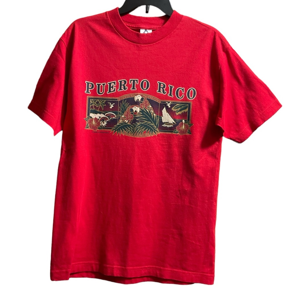 Unisex Men Women Puerto Rico Red Graphic Short Sleeve T-Shirt. 100% Cotton